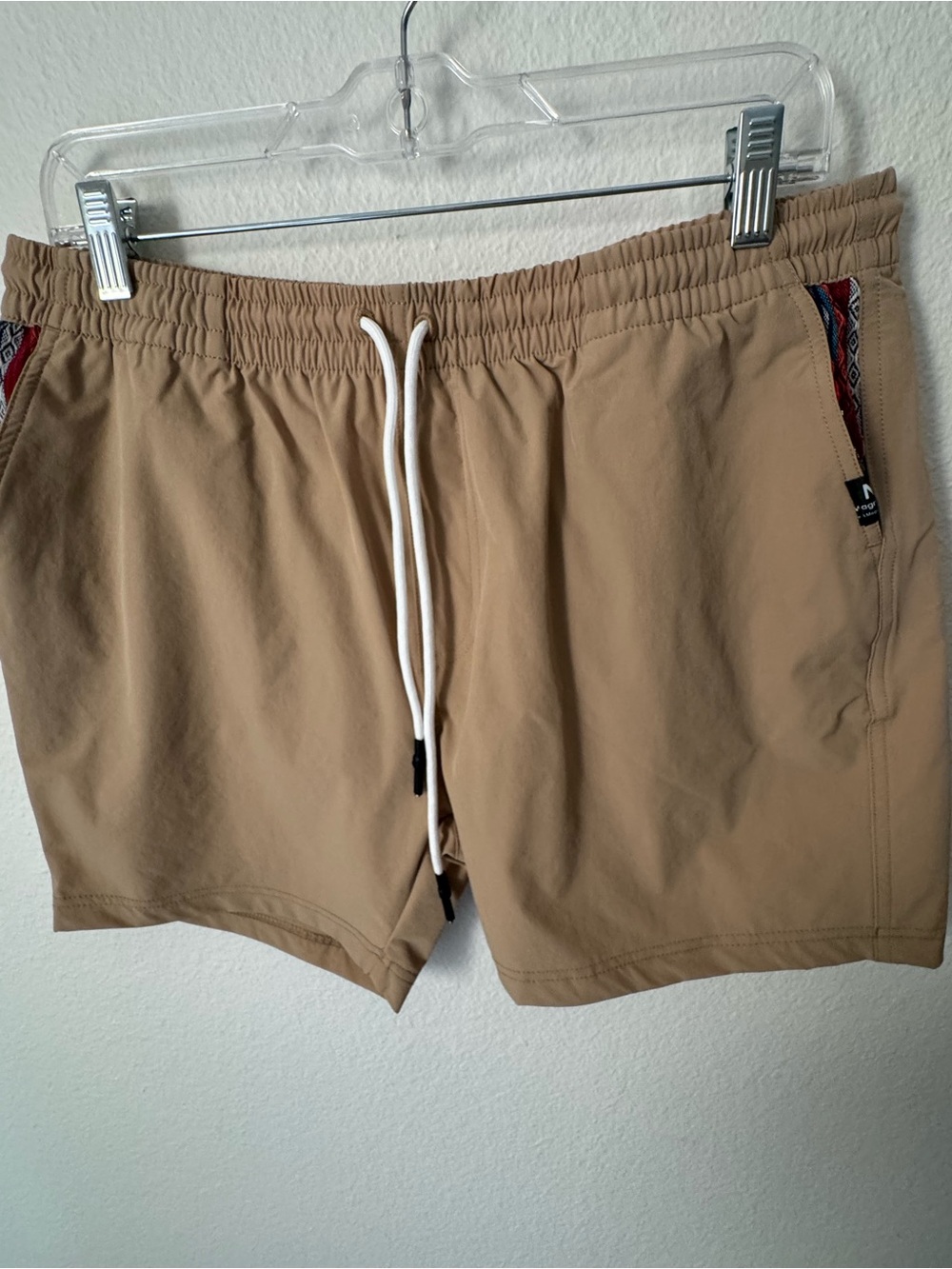 NWT Magna Man Tan Board Shorts with 3 Decorative Fabric Lined Pockets SZ L